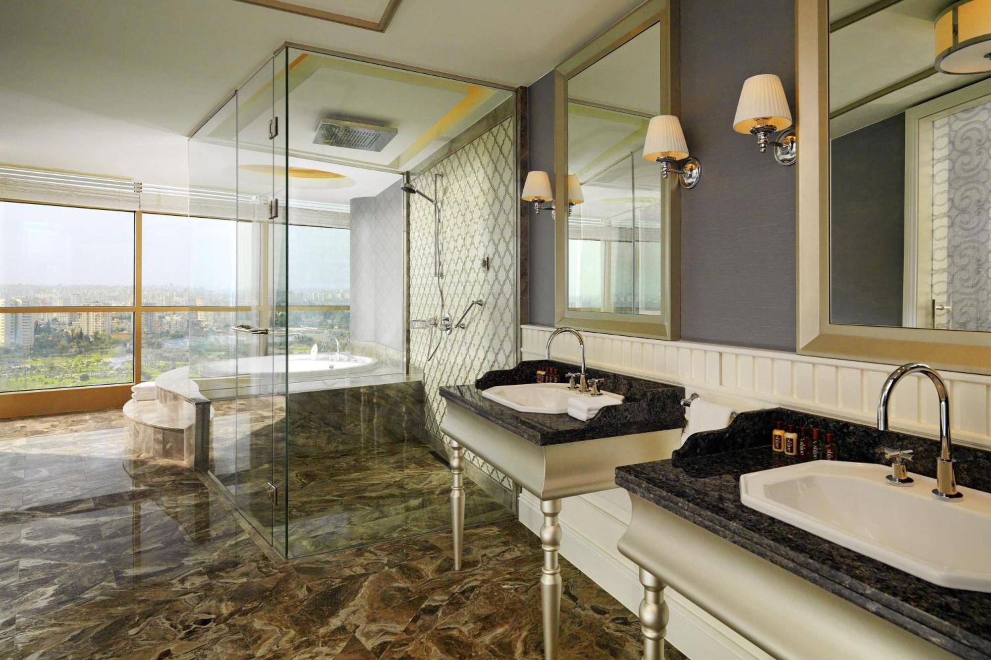 Sheraton Grand Adana Eksteriør bilde