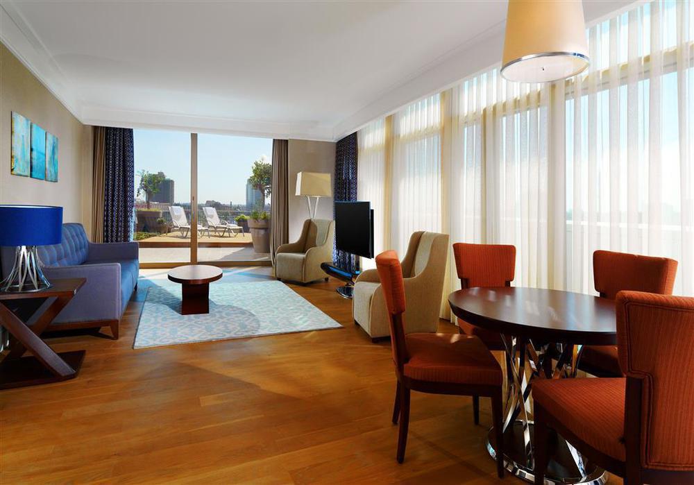 Sheraton Grand Adana Rom bilde